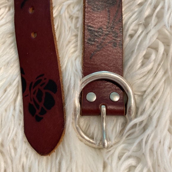 Lucky Brand Brown &Black Leather Belt with Distressed Finish and silver buckle - Picture 10 of 12